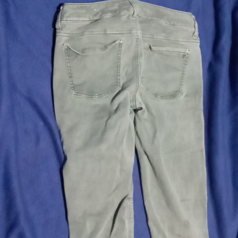 Pants - Picture 3 of 4